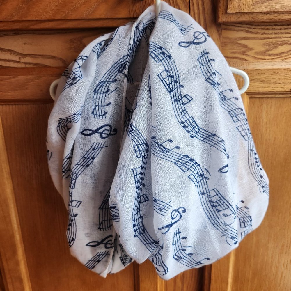 Frankie & Stein Music Note Infinity Scarf